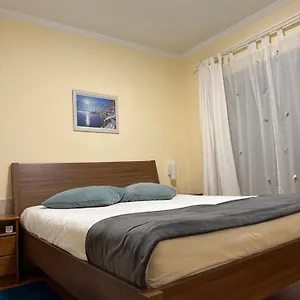  Apartamento Albufeira,4 Pessoas, Com Wi-fi E A 15m A Pe Da